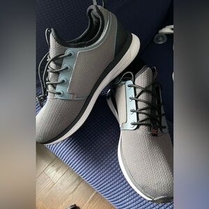 Kuru brand Stylish Gray Athletic Shoes